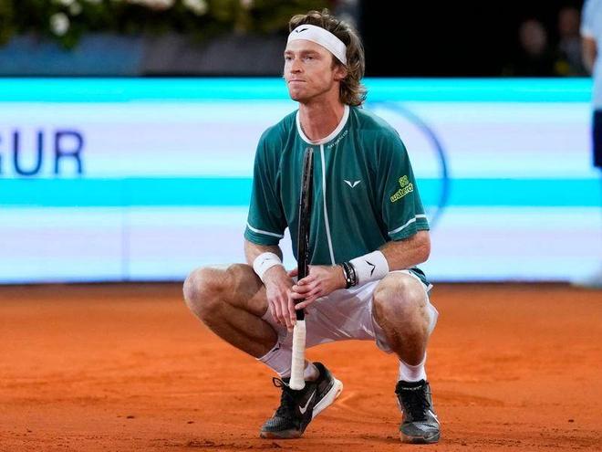 例并不罕见 例并不罕见